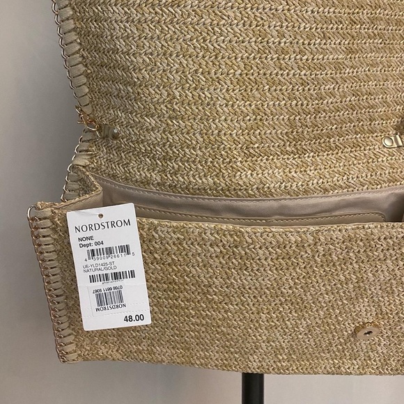 Phases woven gold chain purse. - Picture 3 of 4